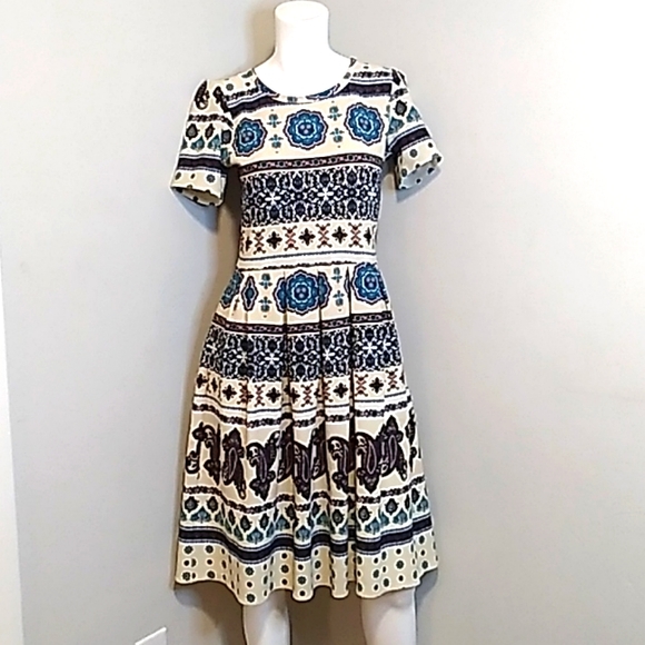 LuLaRoe Dresses & Skirts - Lula Roe Multicolor Pleated Dress. NWOT